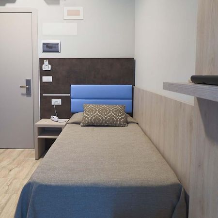 Hotel Europa Термолі Екстер'єр фото