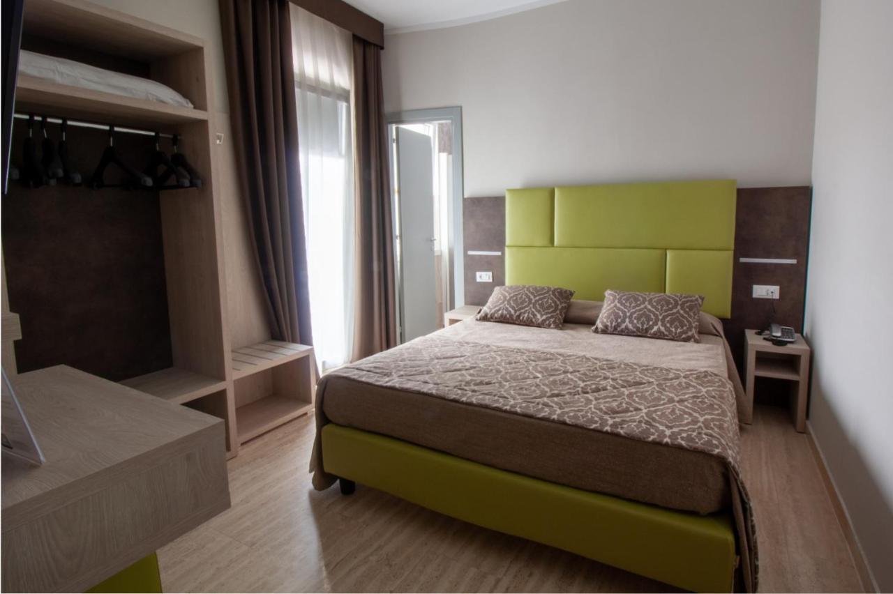 Hotel Europa Термолі Екстер'єр фото