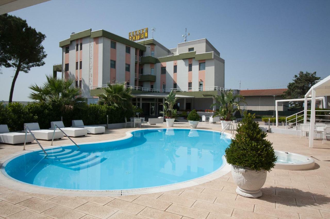 Hotel Europa Термолі Екстер'єр фото